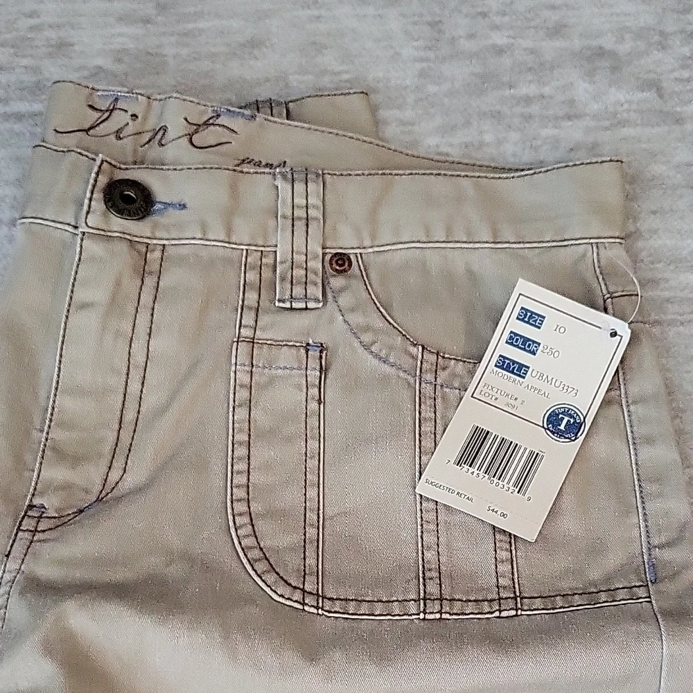 Tan Women's Capris - Picture 3 of 5